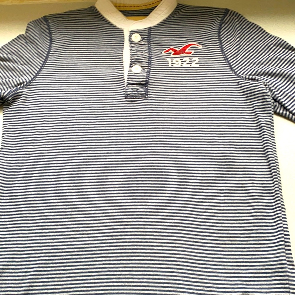 Hollister long sleeve T-shirt